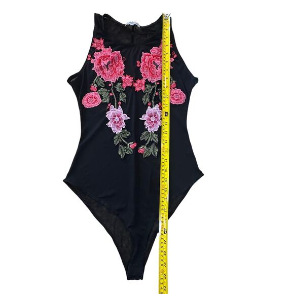 Charlotte Russe Black Mesh Pink Floral Appliqué Bodysuit SZ Medium Fairy Flirty - Picture 7 of 14